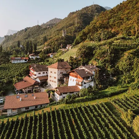 Boutique-hotel Ballguthof Am Golfplatz 4* Lana